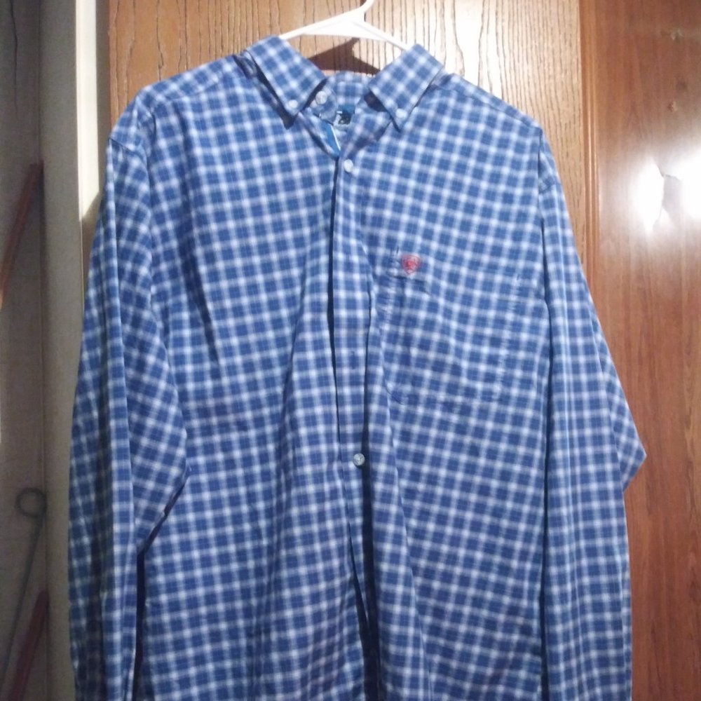 Ariat Pro Series Mens XL Fitted Blue Plaid Button Down Vented Long Sleeve Shirt